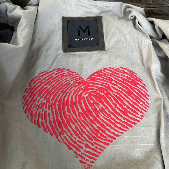 Mauritius dark khaki green leather jacket. - Picture 3 of 8